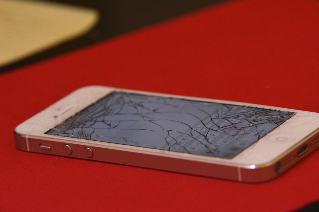 What Causes Screen Cracks?